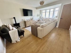 Lounge- click for photo gallery